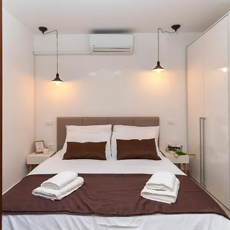 Guest House Take Time I Gostinjska kuća Trogir