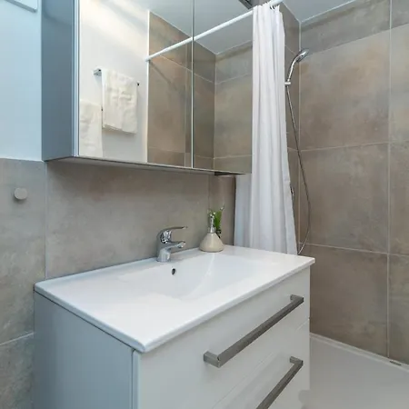 Gostinjska kuća Guest House Take Time I Trogir
