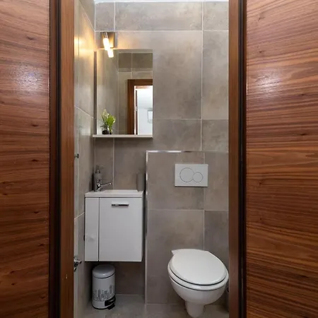 Gostinjska kuća Guest House Take Time I 3*